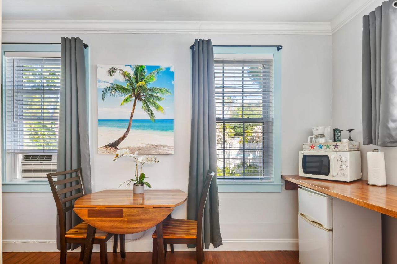 Kona Kai Oasis Bed & Breakfast Кей Уест Екстериор снимка